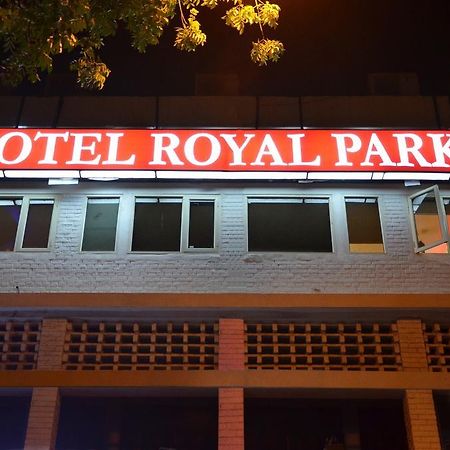 Hotel Royal Park 22 Чандигарх Экстерьер фото